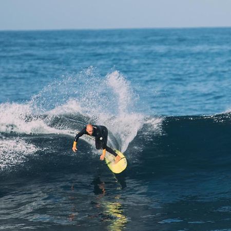 بيت شباب Surf House كالاو سالفاجي المظهر الخارجي الصورة