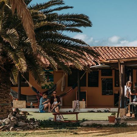 بيت شباب Surf House كالاو سالفاجي المظهر الخارجي الصورة