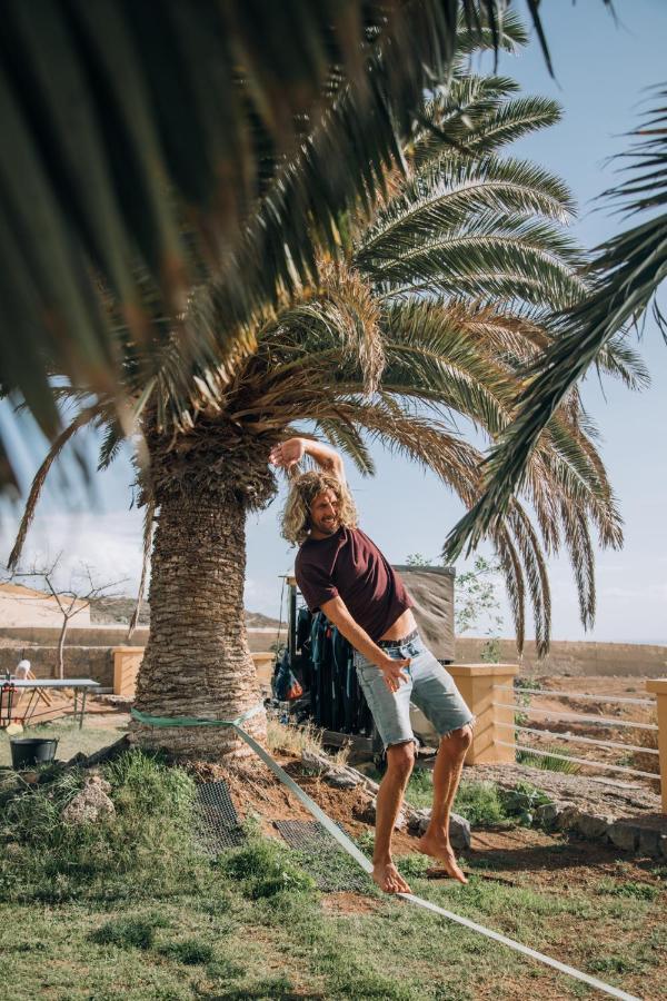 بيت شباب Surf House كالاو سالفاجي المظهر الخارجي الصورة