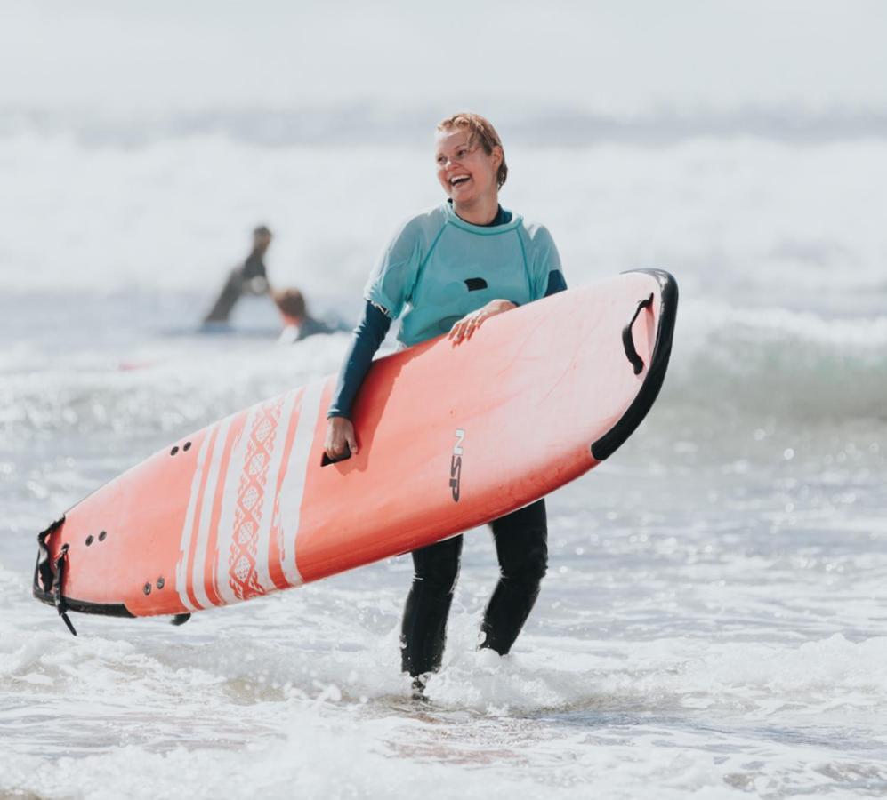 بيت شباب Surf House كالاو سالفاجي المظهر الخارجي الصورة